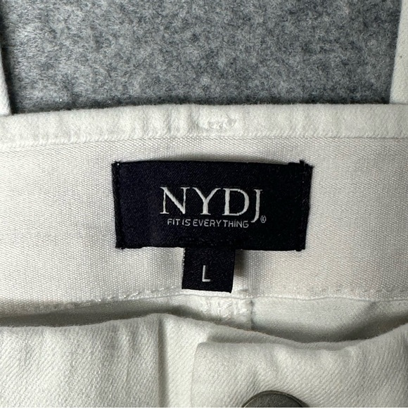 NYDJ Marilyn High Rise Straight Jeans. Sz: Large - Picture 8 of 12